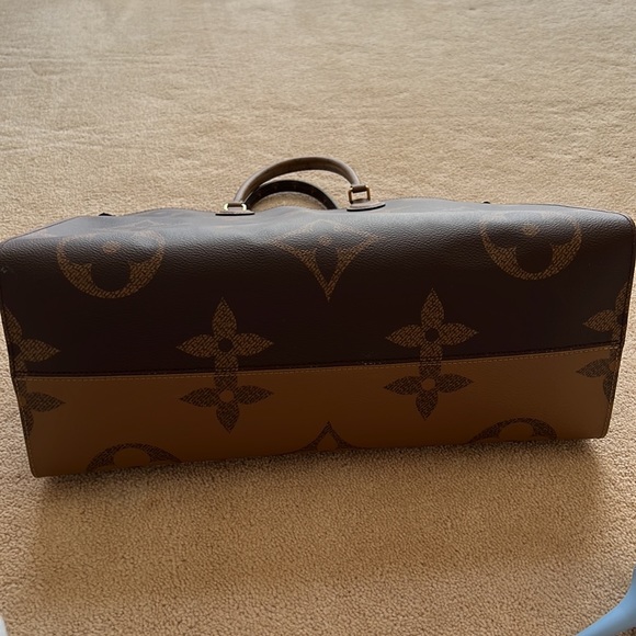 SOLD! 🔥🔥🔥Authentic Louis Vuitton GM - Picture 5 of 6